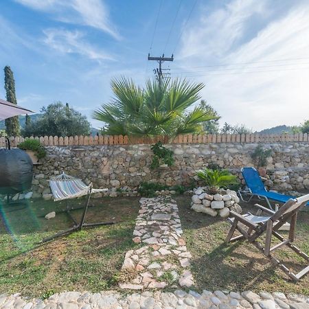 Villa Stelios Stone House Sinarades à Kouramádes Extérieur photo