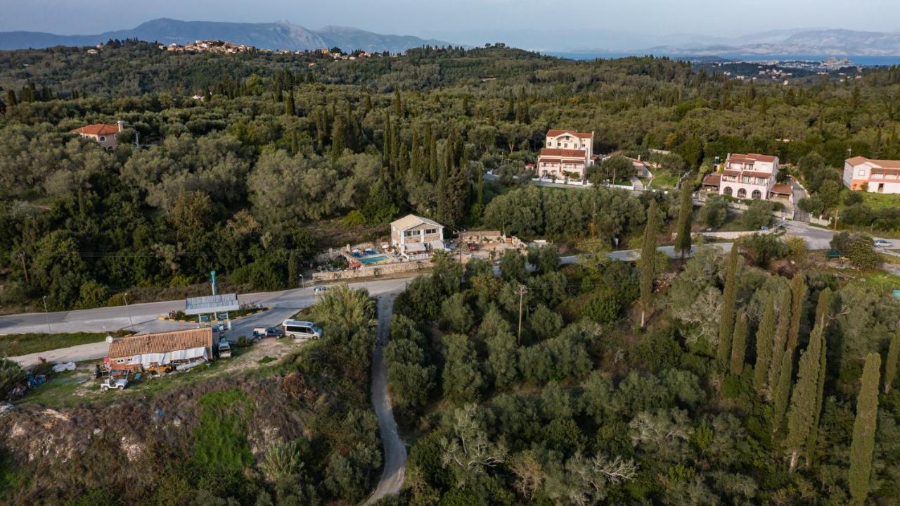 Villa Stelios Stone House Sinarades à Kouramádes Extérieur photo